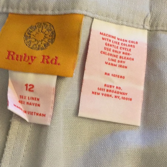 Light Gray Linen & Rayon Pants, Size 12. - Picture 3 of 3